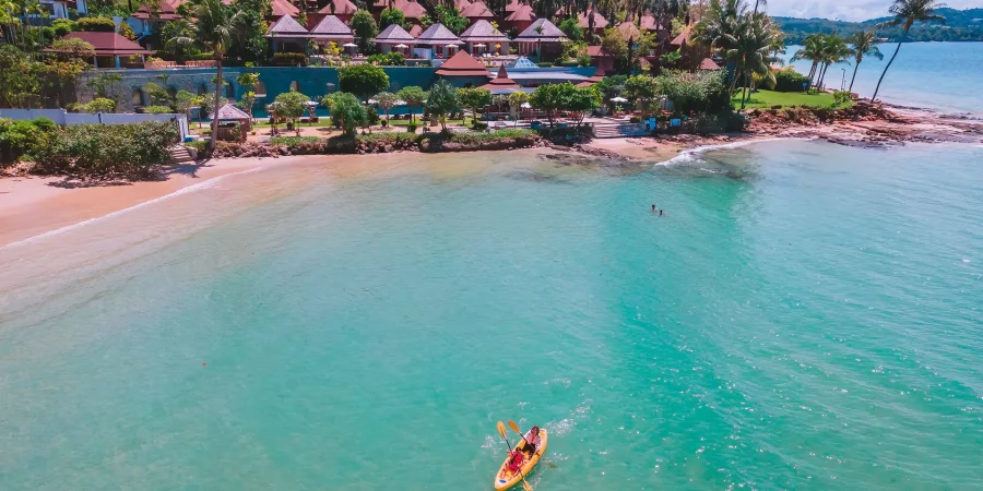 KAYAK BEACH